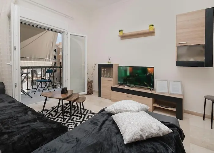 M&R Home