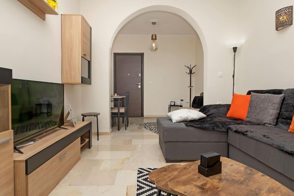 Apartment M&r